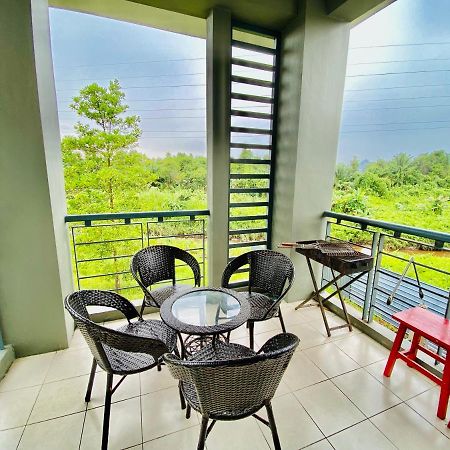 קוצ'ינג Faizal Madhi Homestay מראה חיצוני תמונה