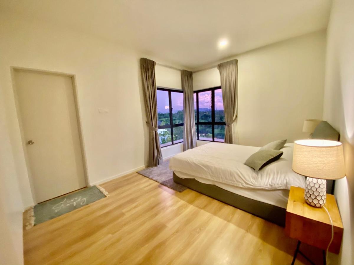 קוצ'ינג Faizal Madhi Homestay מראה חיצוני תמונה